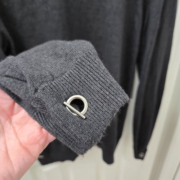 Joan Vass Sweater Womens Large Charcoal gray Toggle Shoulder Detail Soft Cozy - Picture 9 of 14
